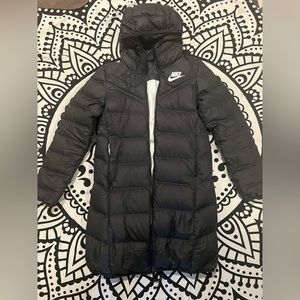 Nike Windrunner hooded puffer jacket — reversible
